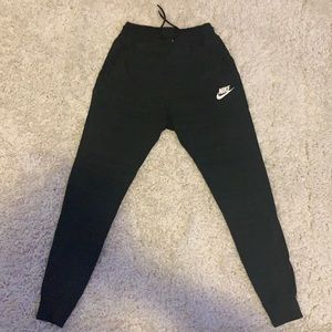 Nike joggers
